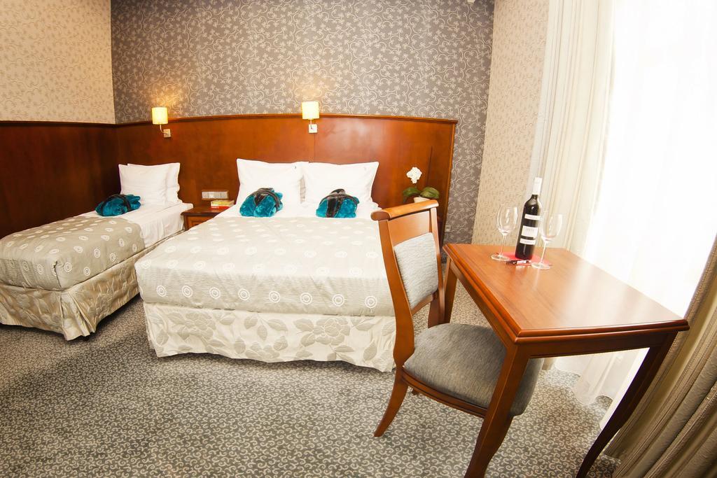 Hotel&Spa Stary Dziwnow Basen Swimming Pool Oda fotoğraf